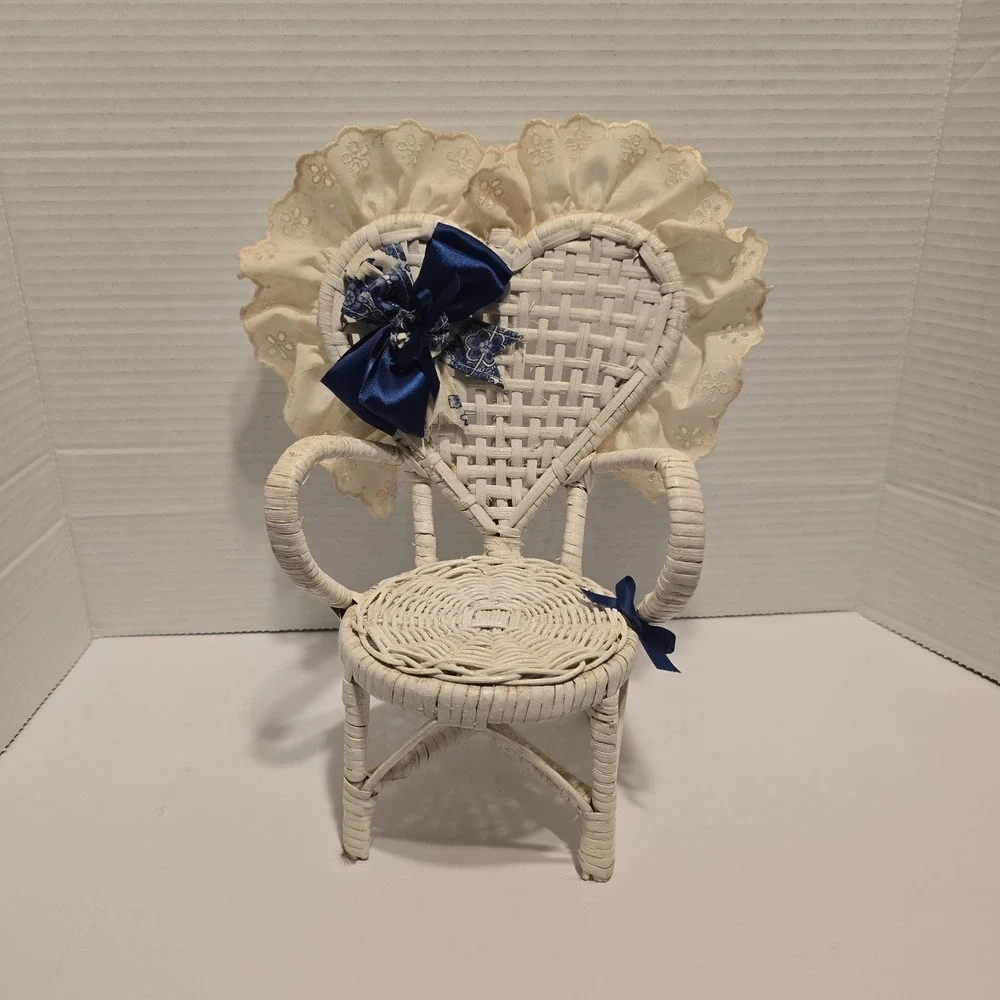 Vintage‎ Ornate White Wicker Planter Doll Chair Bohemian Granny Core